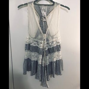 Scrapbook Lace flowy button up vest